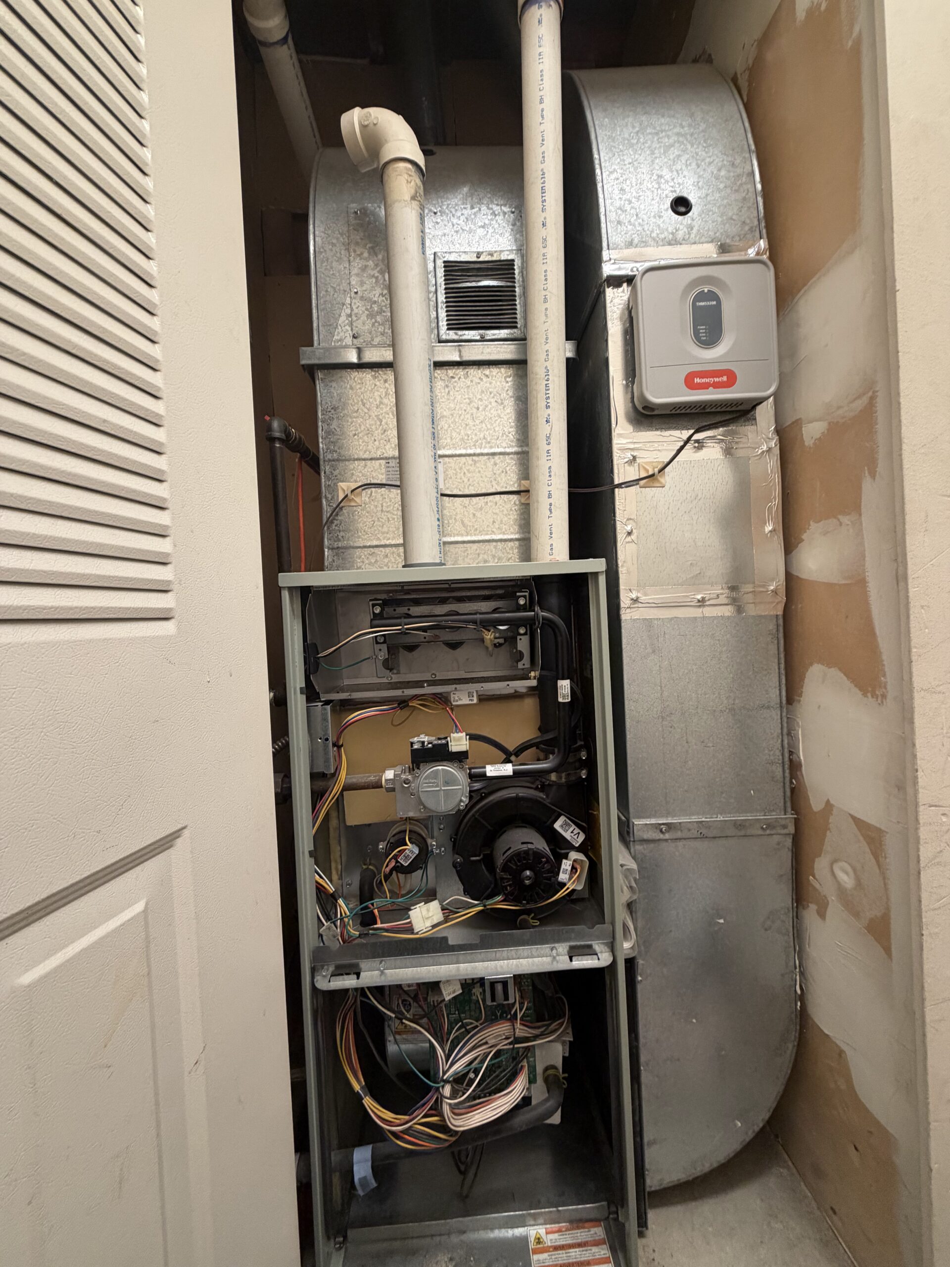 Burnaby furnace and hot water repair - IMG 1602